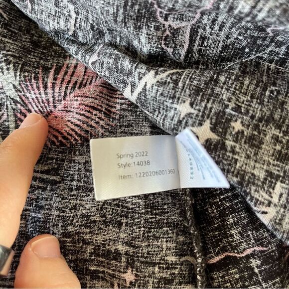 Marine Layer XS Emlyn Beach Print Midi Wrap Dress - Picture 6 of 11